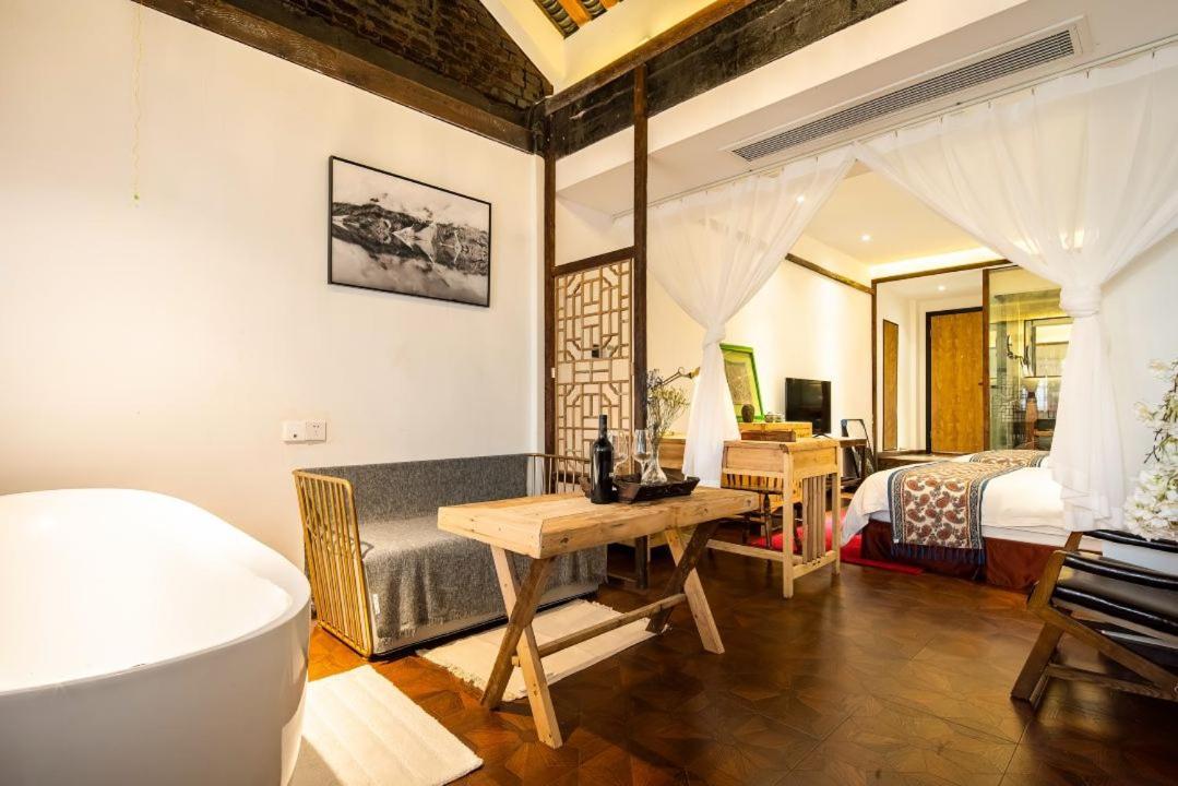 Qintai Tibetan Culture Boutique Hotel Thành Đô Ngoại thất bức ảnh